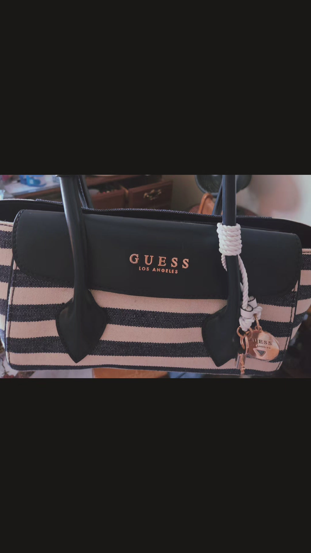 A bougie bundle - The largest bundle for Beauty and fashion, vintage, decor, designer bags, excuse me.. ma'am, I'll take it ALL!