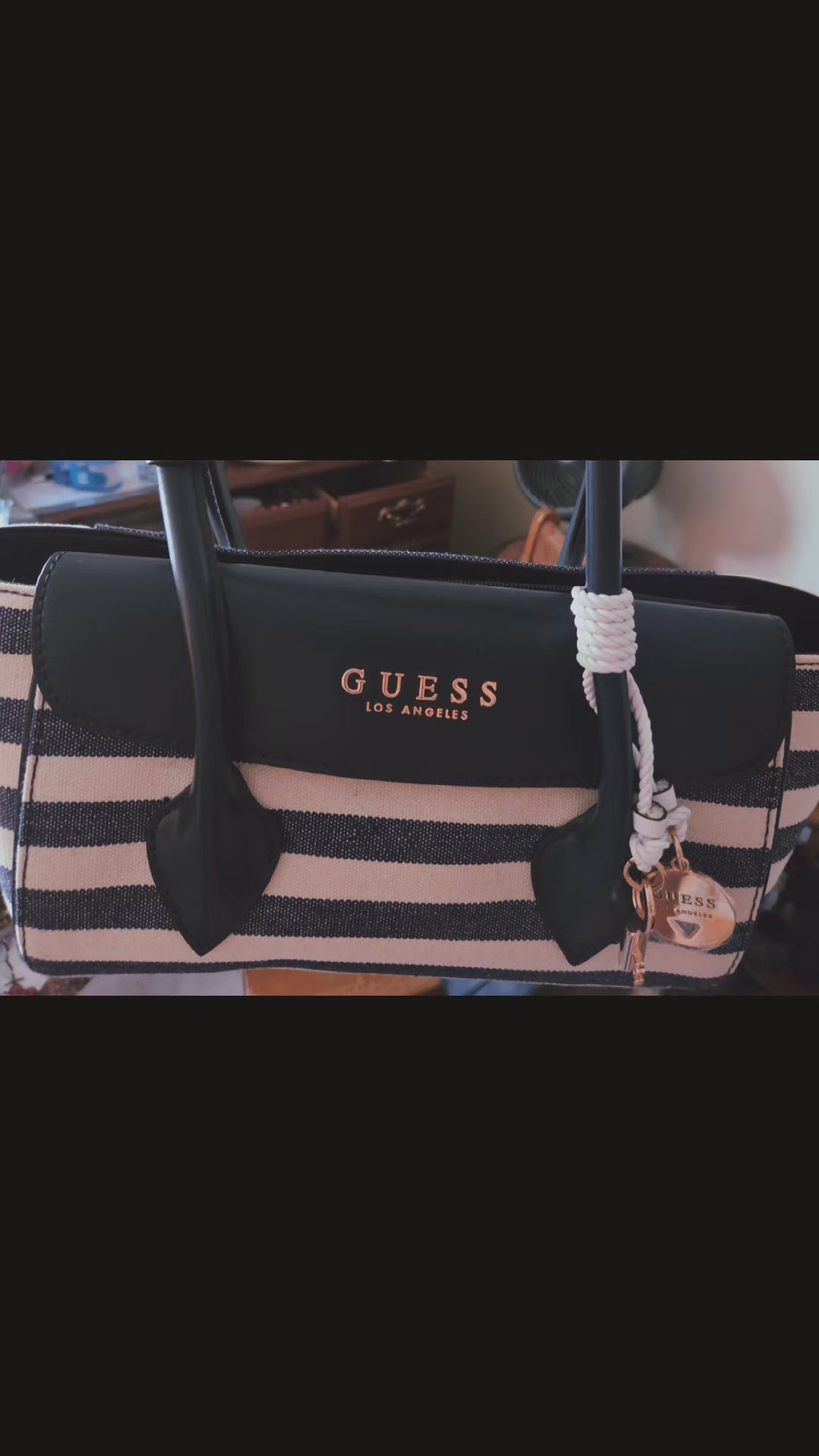 A bougie bundle - The largest bundle for Beauty and fashion, vintage, decor, designer bags, excuse me.. ma'am, I'll take it ALL!
