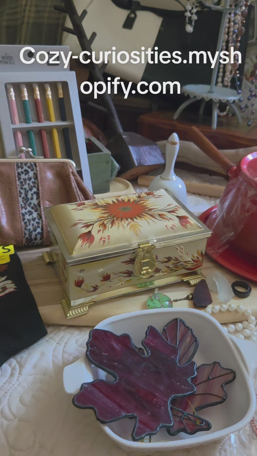 A Deluxe Beauty, decor, designer fashon and vintage Bundle. The best of all worlds without breaking the bank!