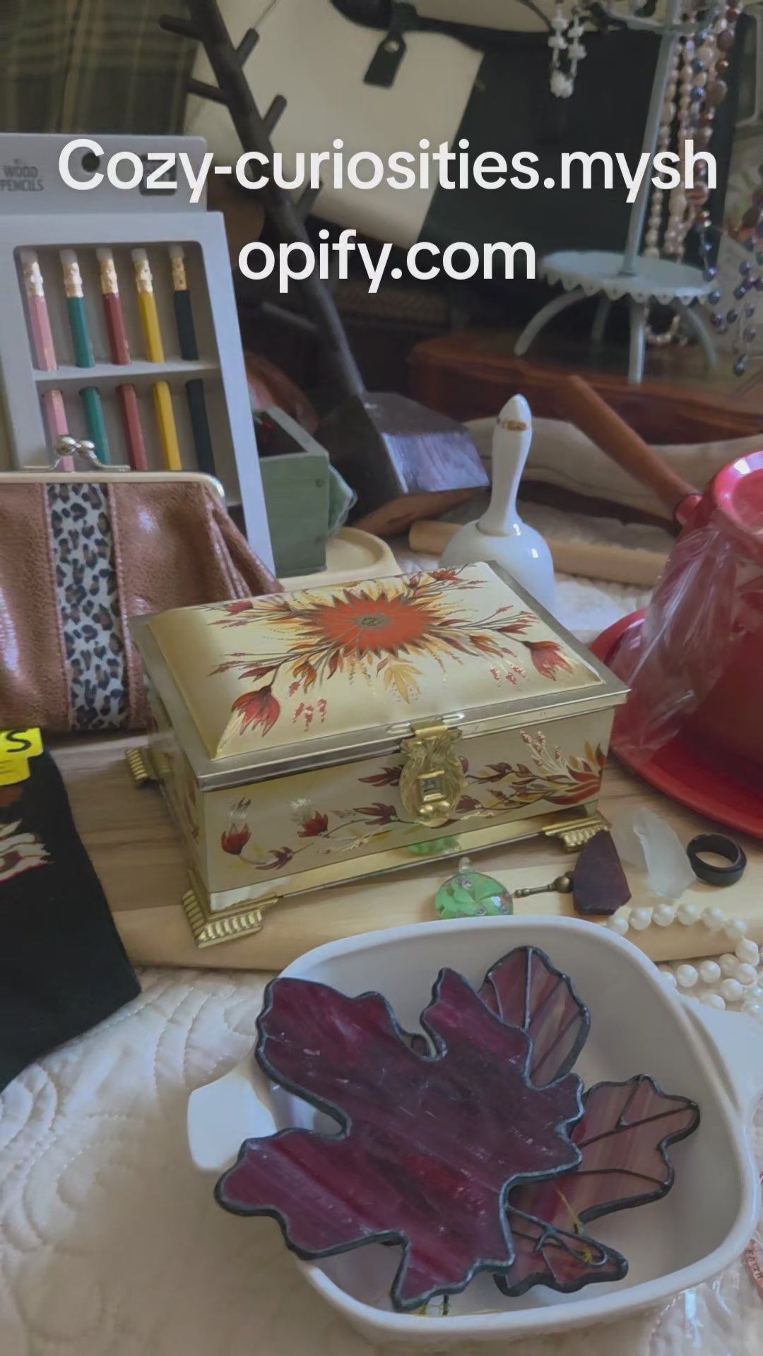 A Deluxe Beauty, decor, designer fashon and vintage Bundle. The best of all worlds without breaking the bank!